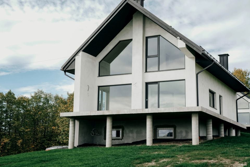 Dom Skomielna Biała