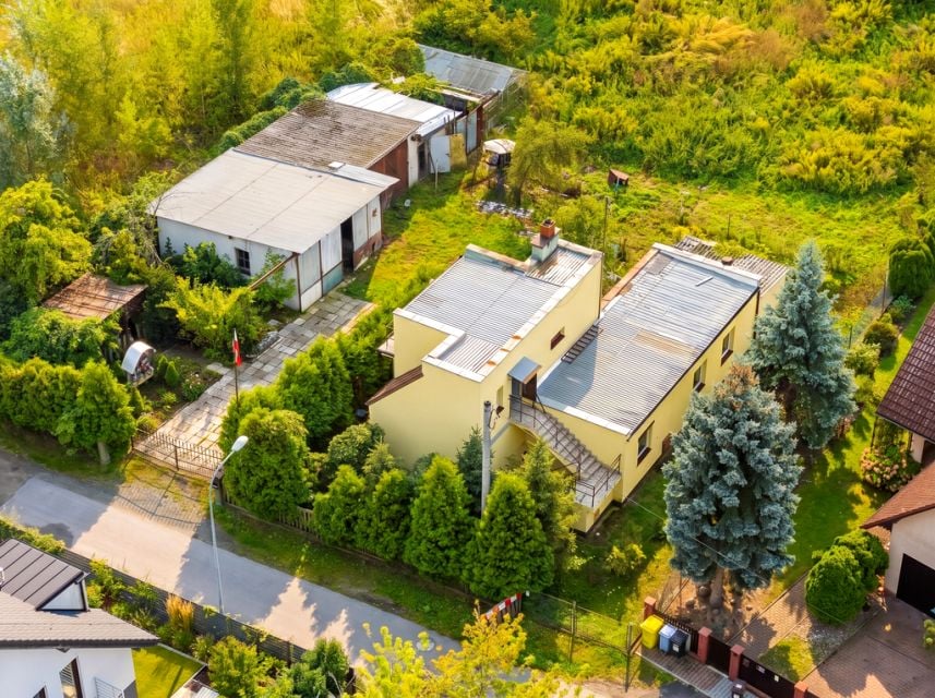 Sprzedam działkę Wrocław - 2 298 m²