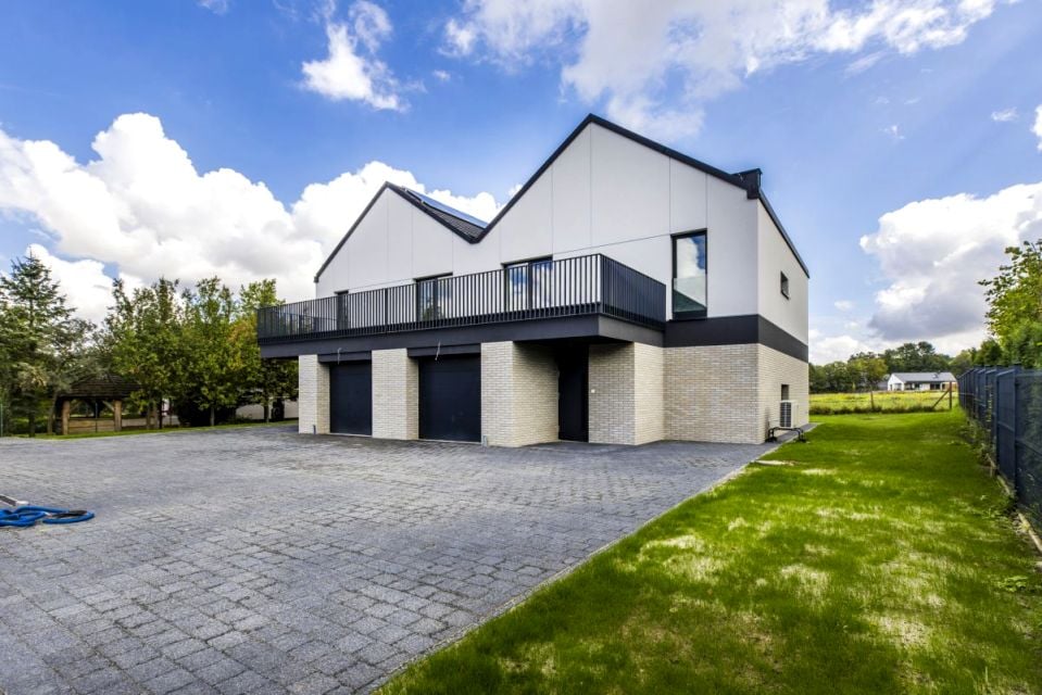 Dom – Goszcza, Podporąbcze