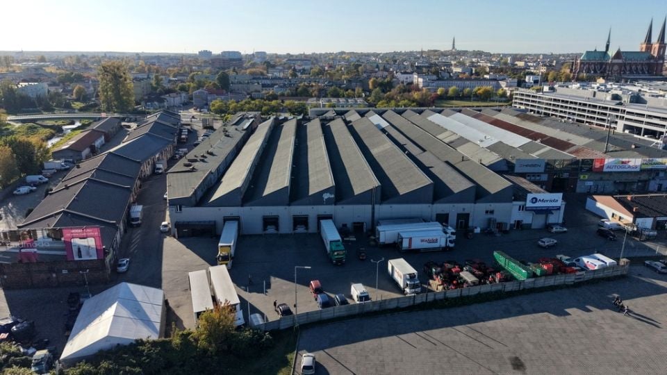 Wynajmę Lokal użytkowy Częstochowa - 1 692,88 m²