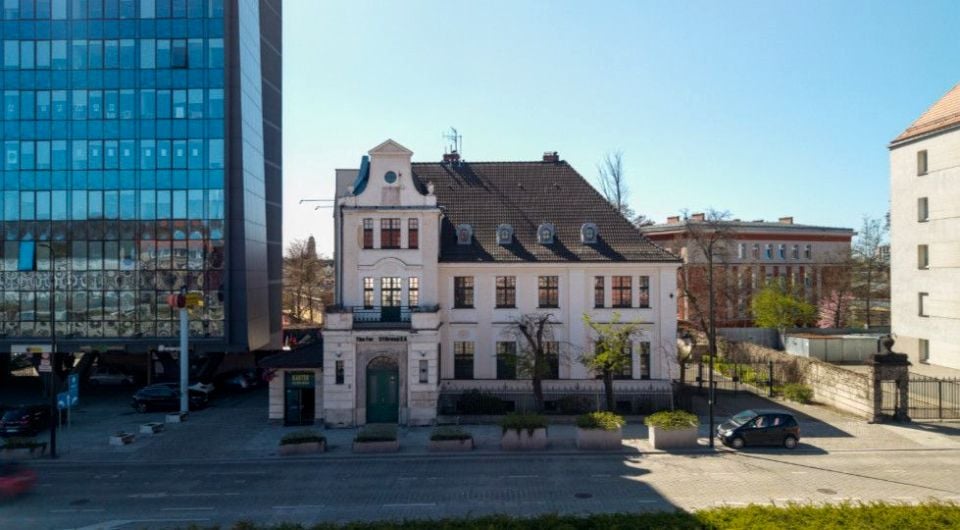 Sprzedam Lokal użytkowy Gliwice - 984 m²