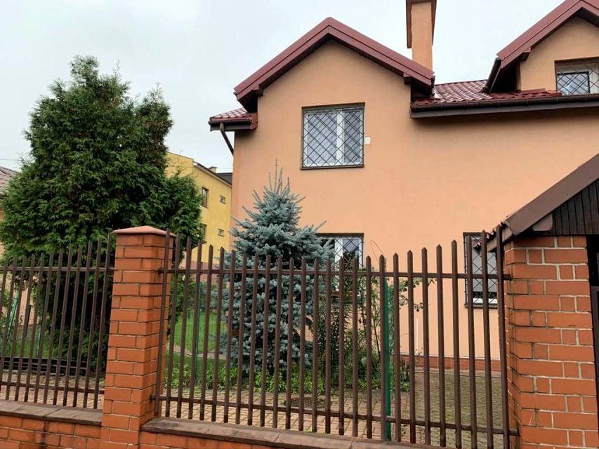 Dom Warszawa
