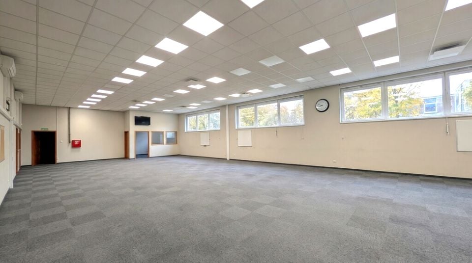 Wynajmę Lokal użytkowy Łódź - 679 m²