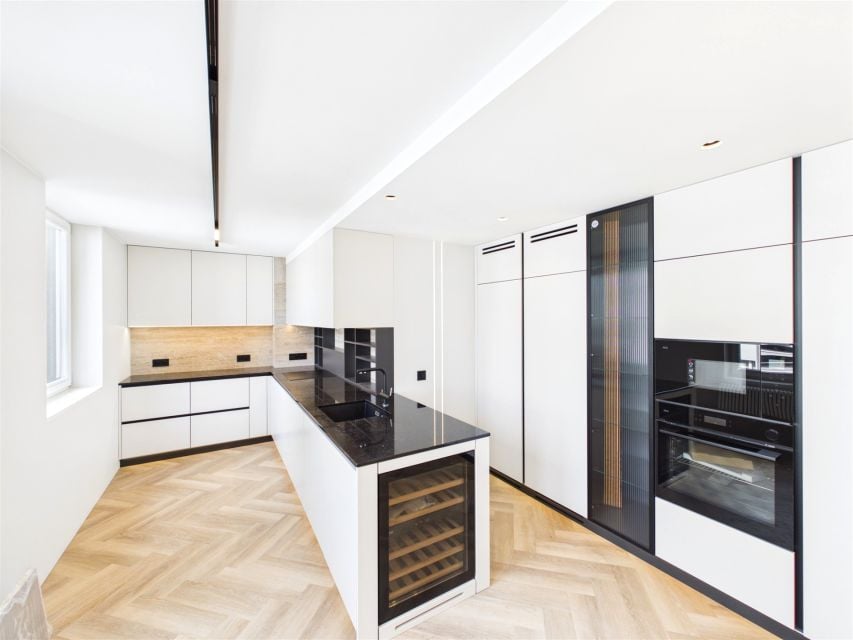 Sprzedam Mieszkanie Kraków - 160 m²