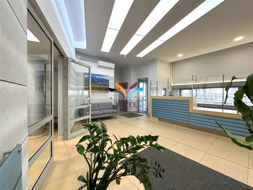 Wynajmę Lokal użytkowy Warszawa - 623 m²
