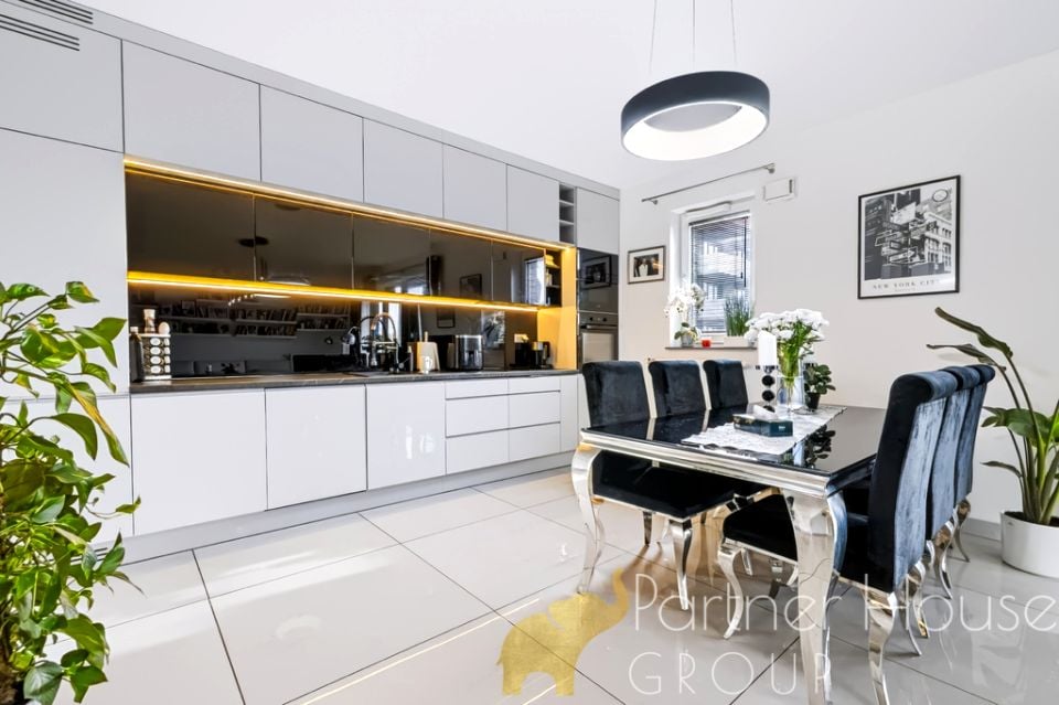 Wynajmę Mieszkanie Warszawa - 79 m²