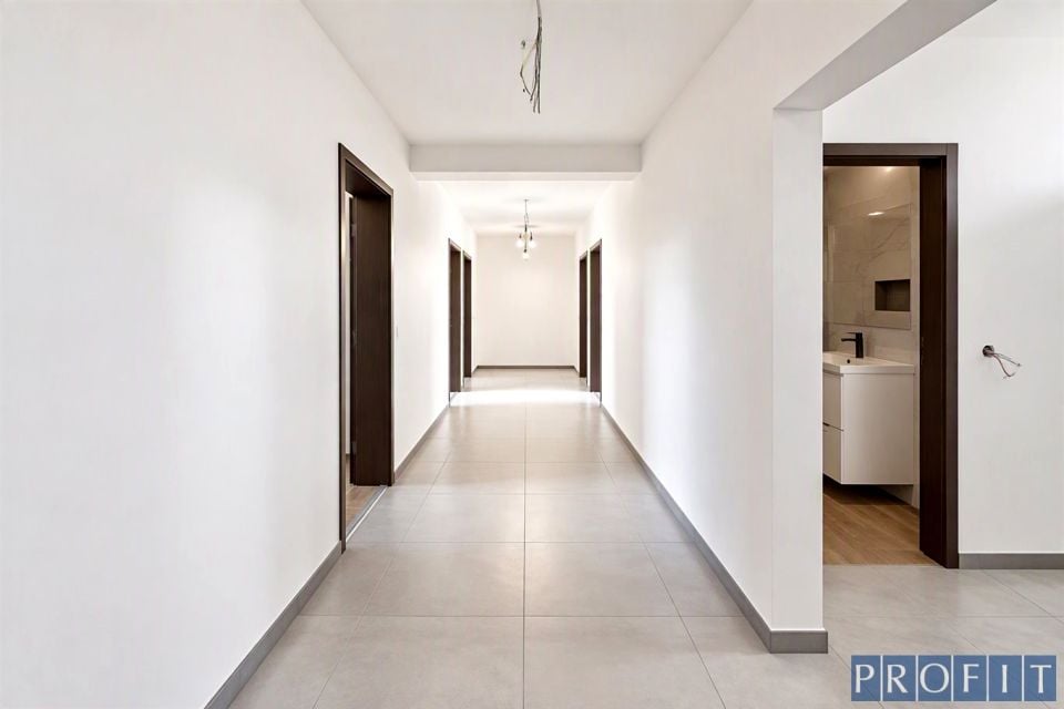 Wynajmę Lokal użytkowy Katowice - 166 m²