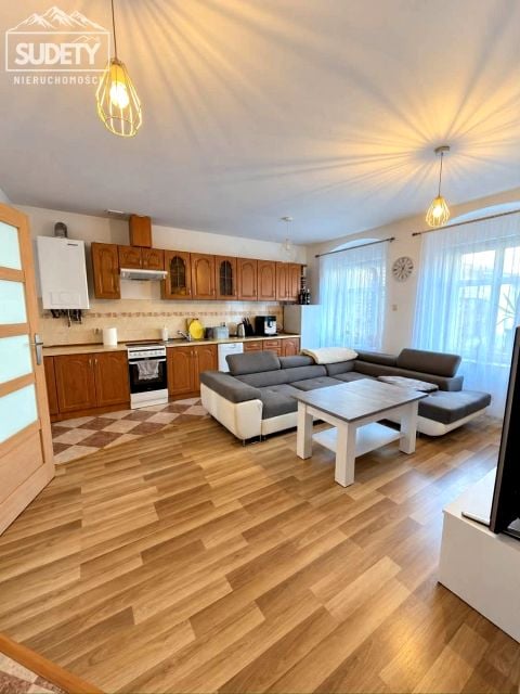 Sprzedam Mieszkanie Jelenia Góra - 73,80 m²