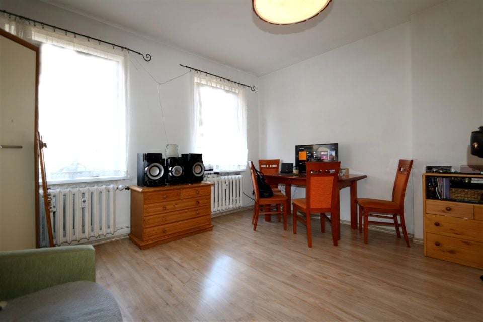 Sprzedam Mieszkanie Wałbrzych - 42 m²