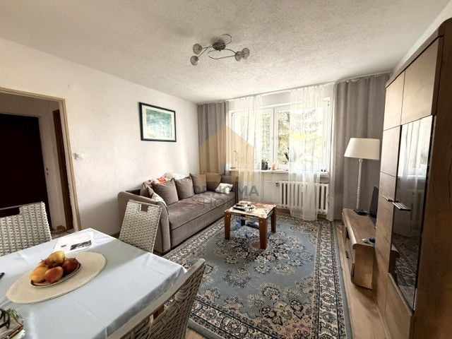 2-soban stan, 45 m²