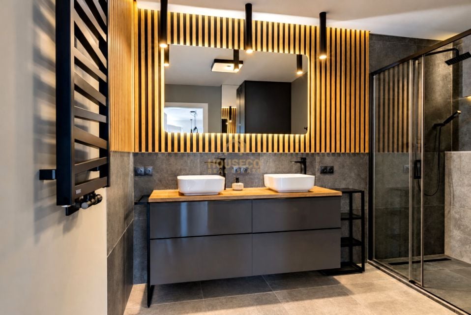 Sprzedam Mieszkanie Gdynia - 150 m²