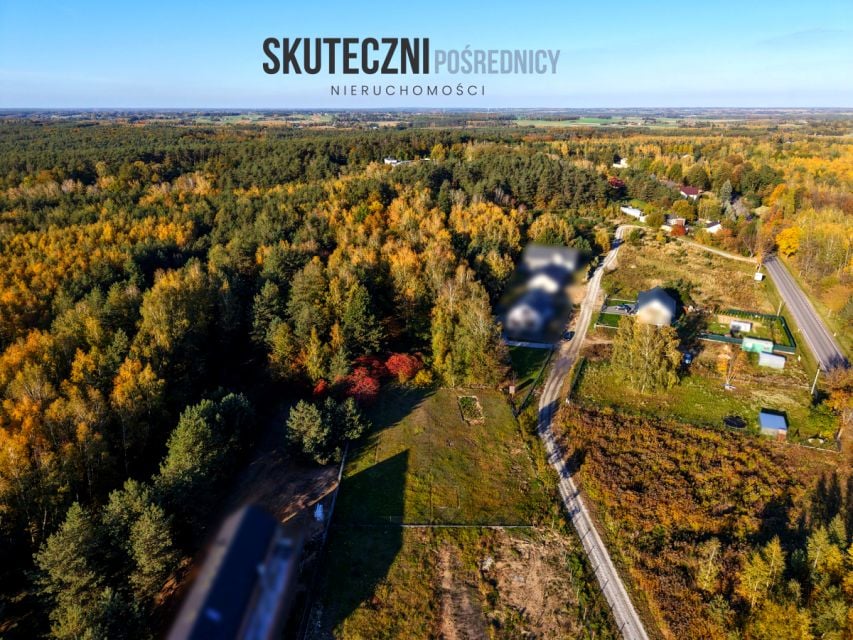 Działka przy lesie