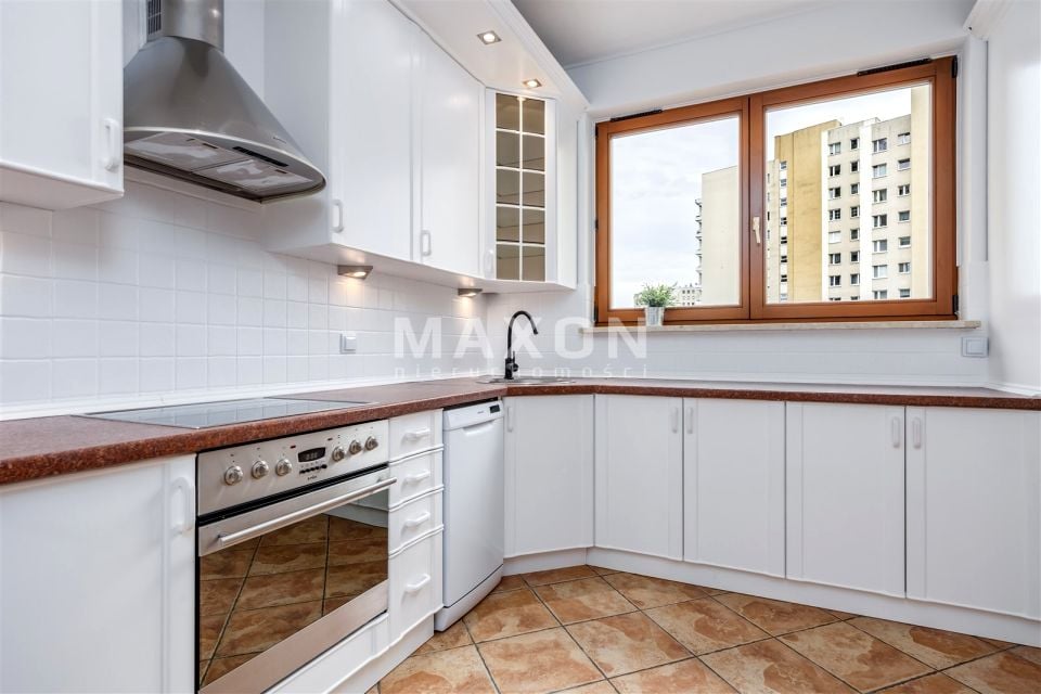 Sprzedam Mieszkanie Warszawa - 132,82 m²