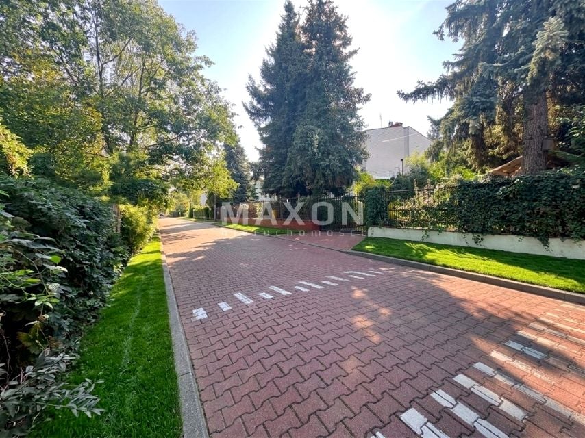 Sprzedam działkę Pruszków - 575 m²