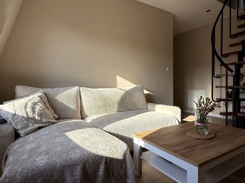 Sprzedam Mieszkanie Jelenia Góra - 105,50 m²