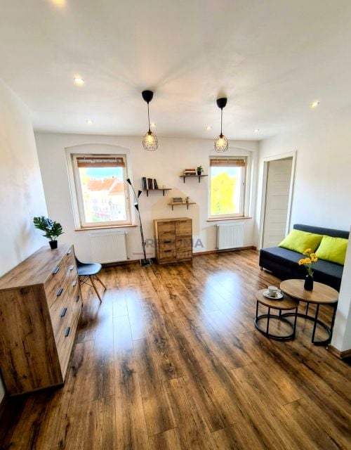 Sprzedam Mieszkanie Wałbrzych - 54 m²
