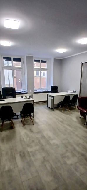 Wynajmę Lokal użytkowy Wałbrzych - 74 m²