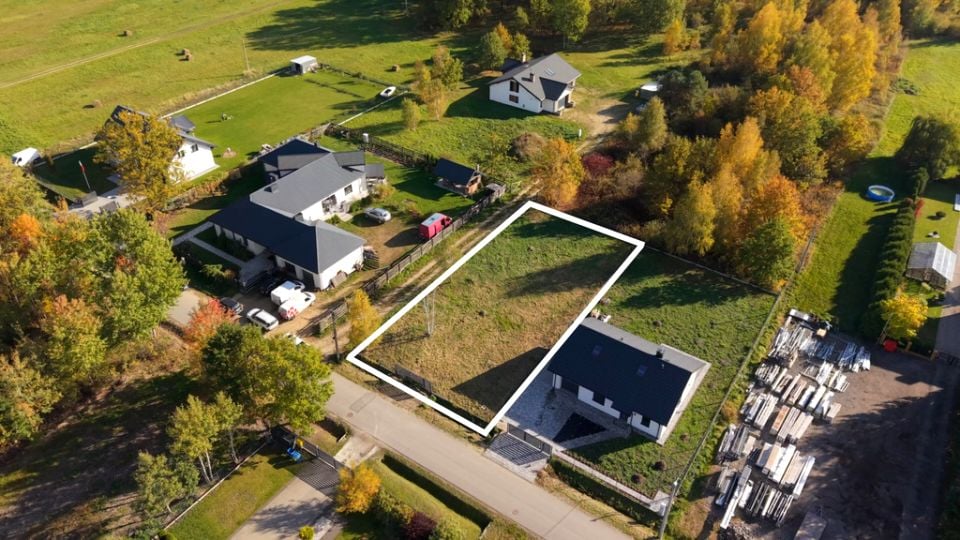 Pozemok, 897 m²