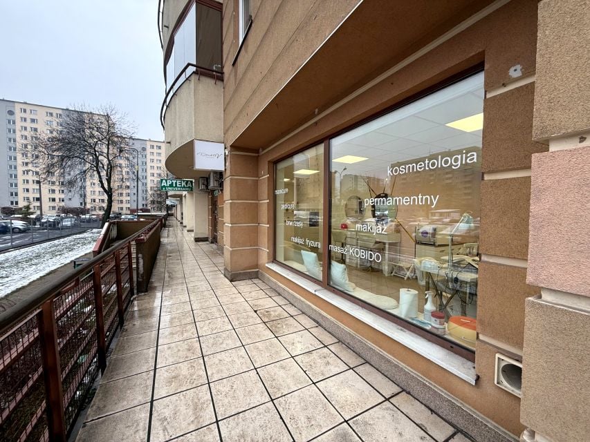 Sprzedam Lokal użytkowy Warszawa - 67 m²