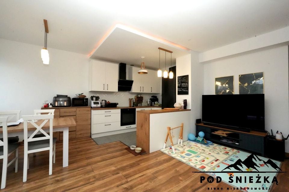 Sprzedam Mieszkanie Jelenia Góra - 120 m²