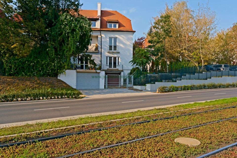 Dom Warszawa