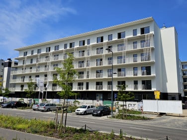 Mieszkanie blok mieszkalny nad rzeką