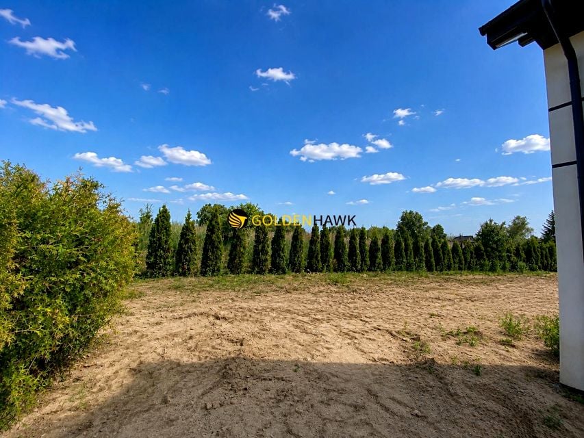 Dom Dołuje
