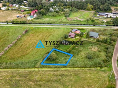 Działka przy lesie