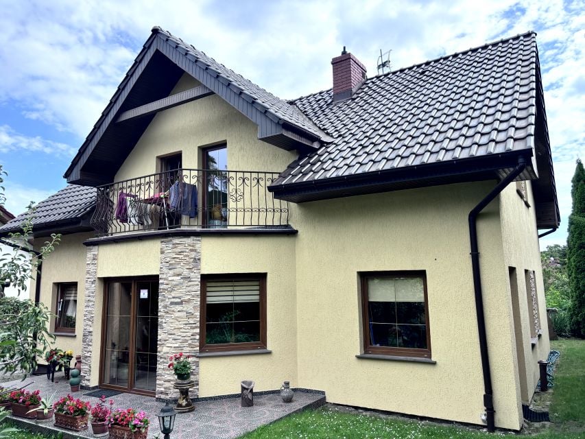Dom Łobez