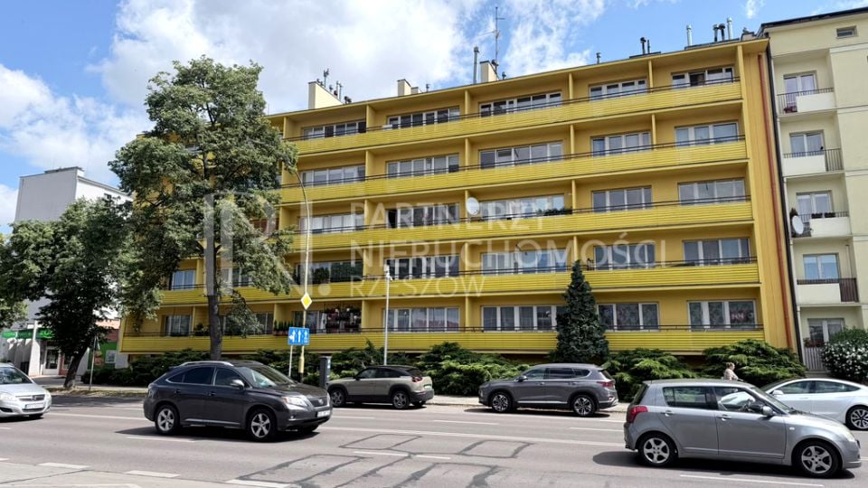 Mieszkanie blok mieszkalny sprzedaż