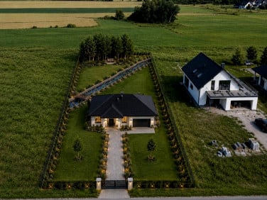 Działka nad jeziorem