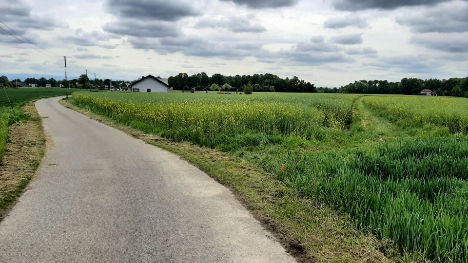 Działka budowlana Zbytków