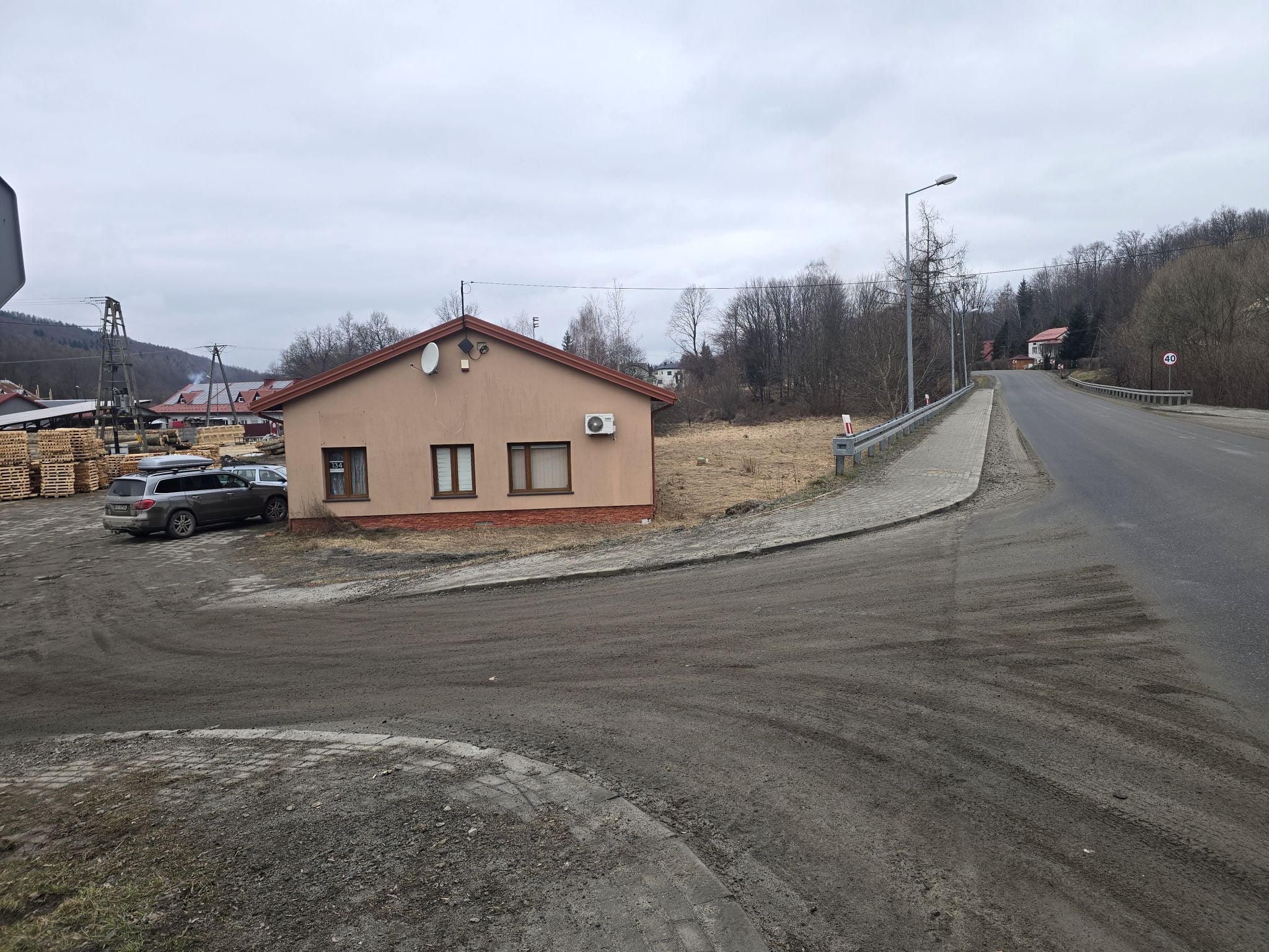 Budynek Użytkowy Ropica Górna