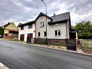 Dom z garażem