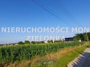 Pusta działka Książenice