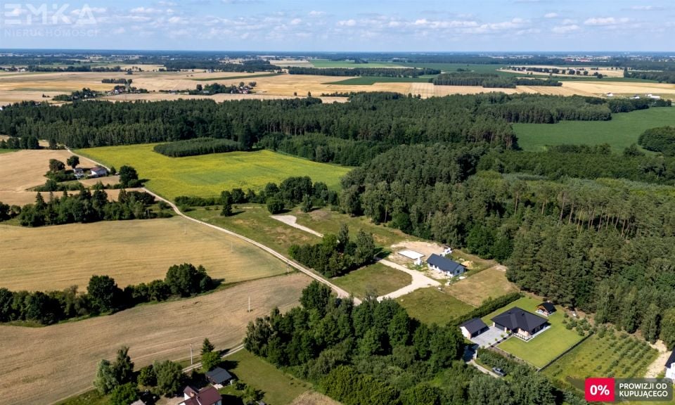 Działka przy lesie