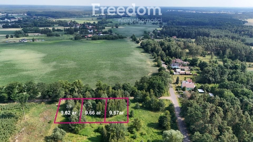 Działka przy lesie