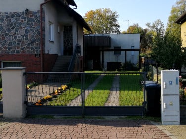 Dom Łąg