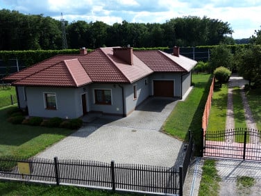 Dom Pawęzów 4b