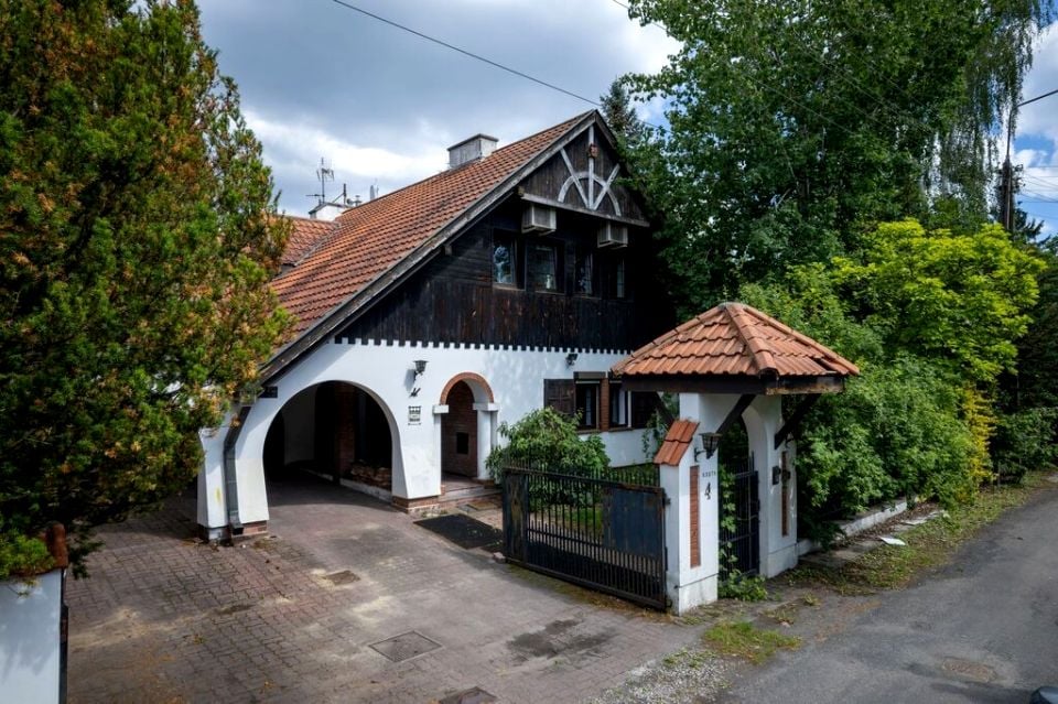Dom Kanie