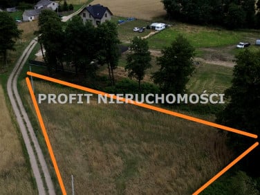 Pusta działka Adamów