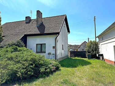 Dom z garażem
