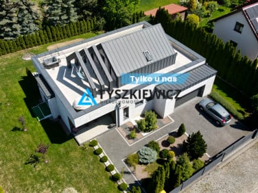 Dom z garażem
