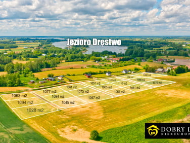 Działka nad jeziorem