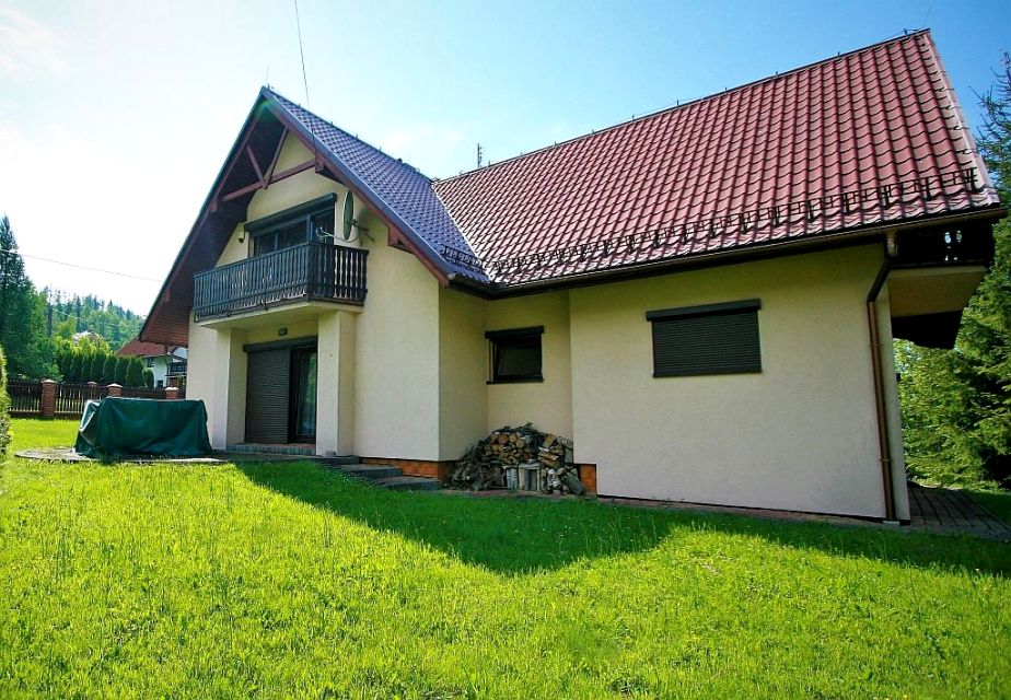 Dom z garażem
