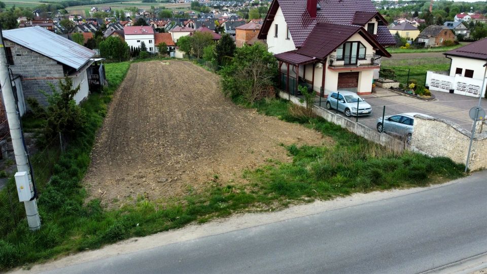 Pusta działka Zielonki