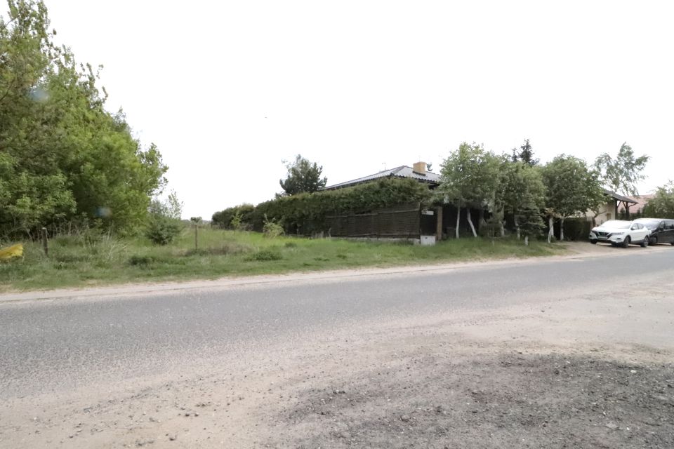 Działka nad jeziorem