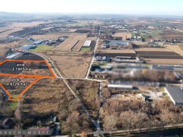 Pusta działka Klimontów