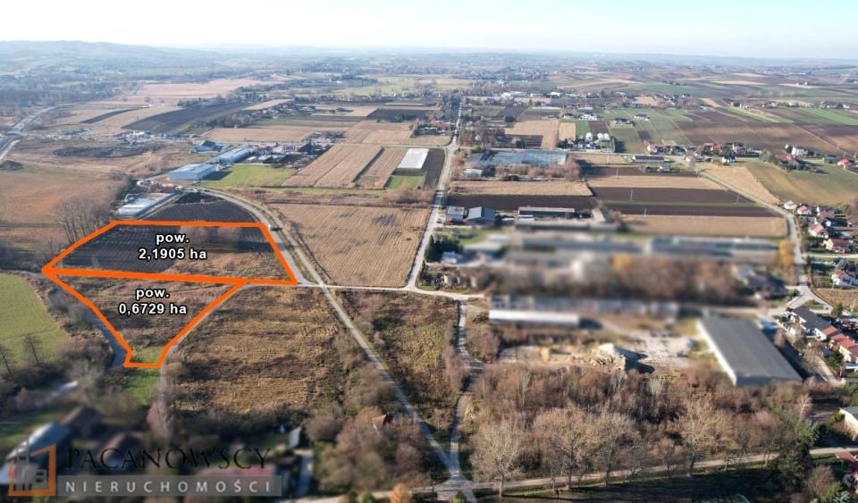 Pusta działka Klimontów