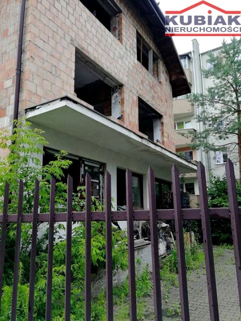 Budynek użytkowy Piastów